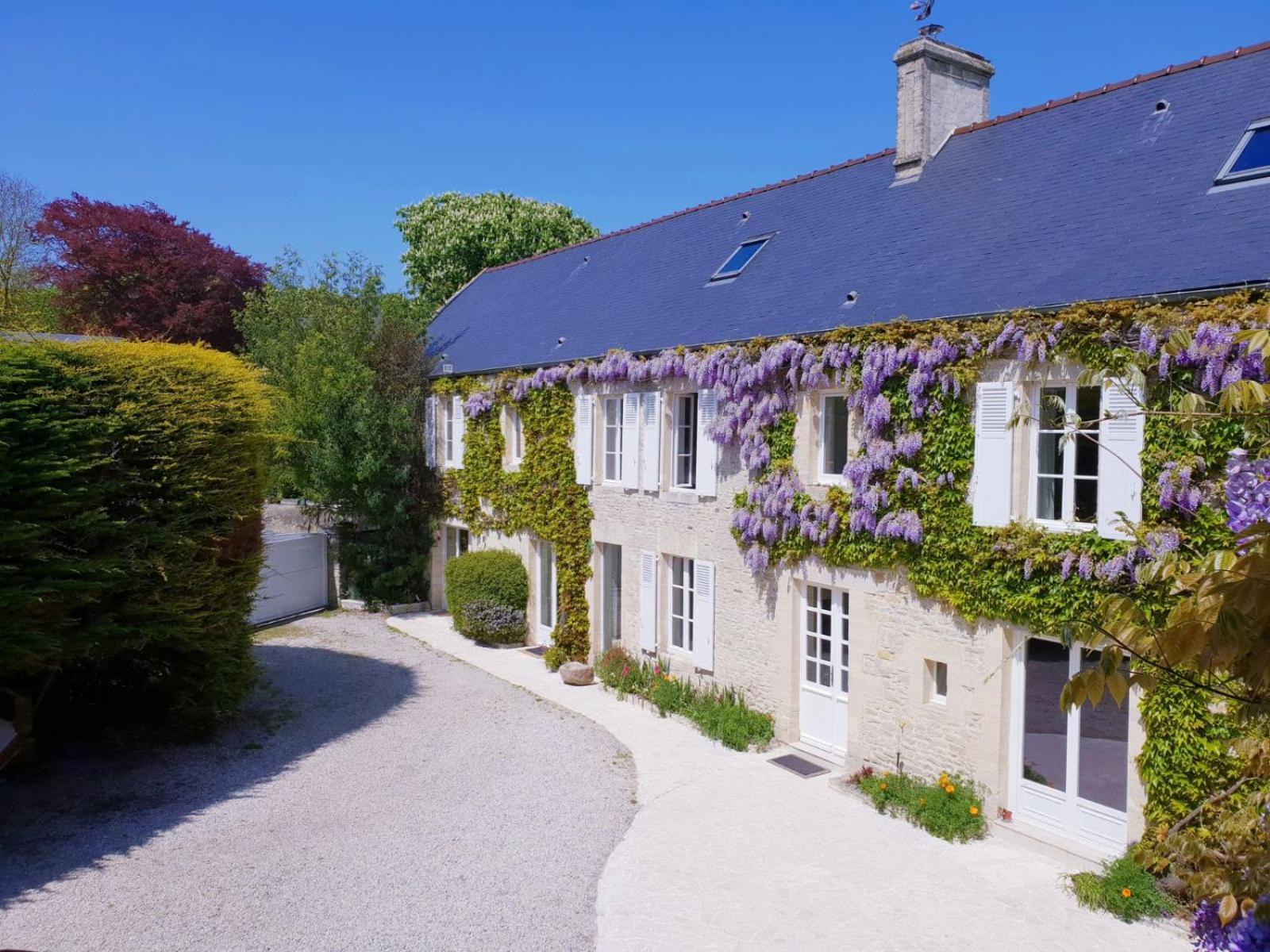 Chambre D'Hotes Liz'A Saint-Come-de-Fresne ภายนอก รูปภาพ